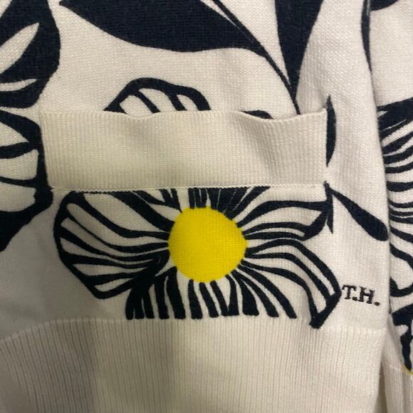 Tommy Hilfiger Womens Cardigan Long Sleeve Sweater Floral Preppy Buttons Medium - Picture 7 of 11